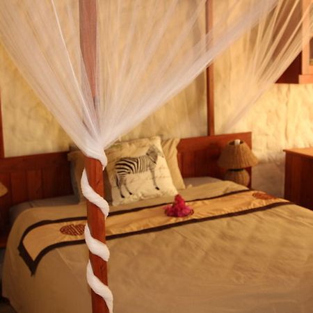 Kubu Safari Lodge Hoedspruit Eksteriør billede